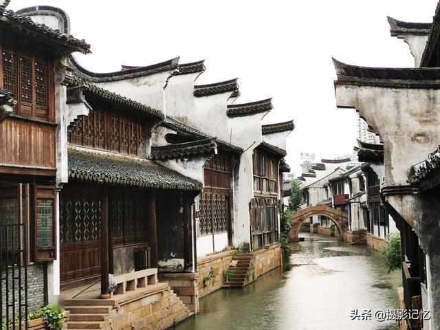 潮新闻连续报道引发关注,多地慈善组织愿参与助浴行动 慈善助浴车,开进偏远山区